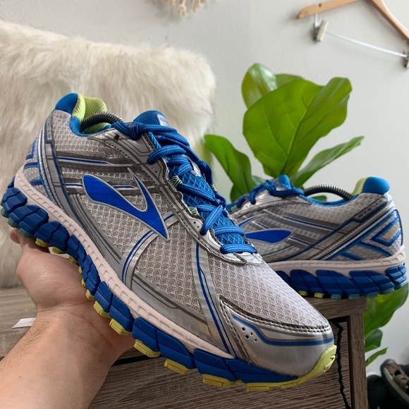 brooks adrenaline gts 15 size 12